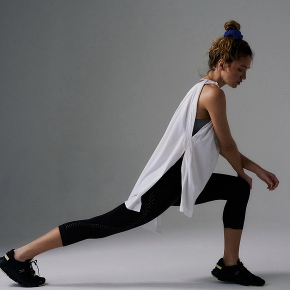 NWOT Arabesque Tee - Picture 8 of 9